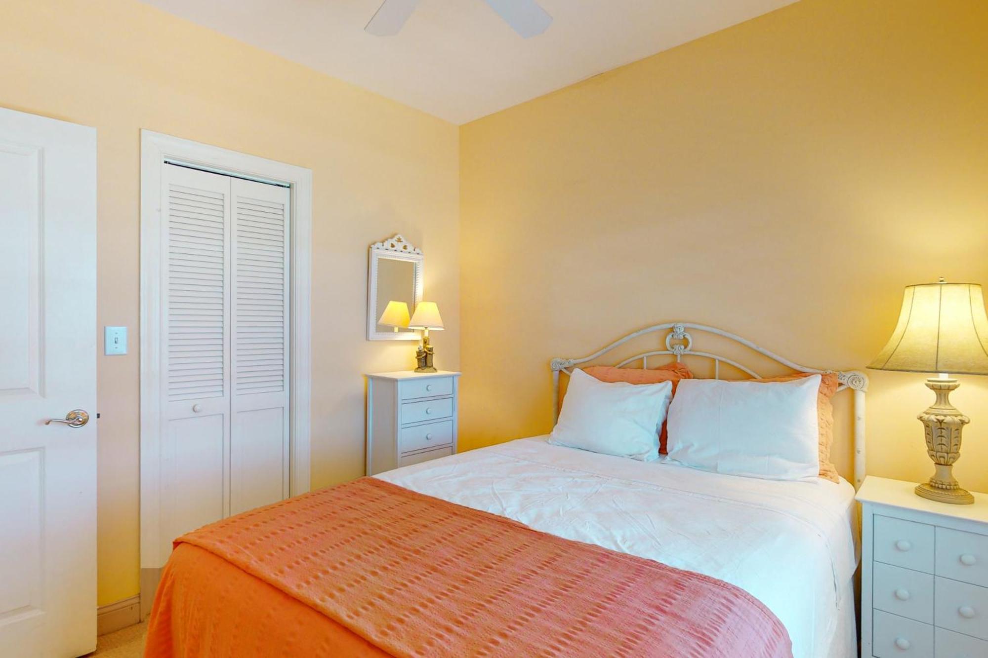 Vila Shutters Pine Knoll Shores Pokoj fotografie